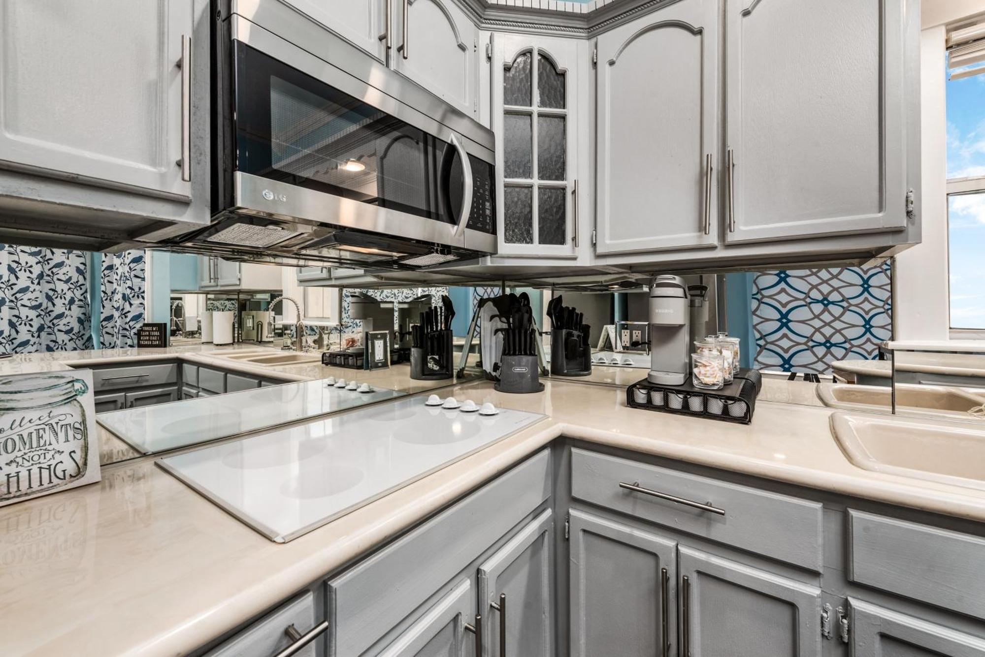 Spacious 1-br Midtown With King Bed & Free Parking
